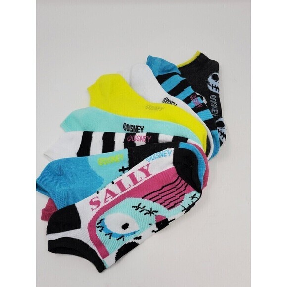DISNEY THE NIGHTMARE BEFORE CHRISTMAS MIX & MATCH ANKLE SOCKS WOMEN OS NWOT - Picture 1 of 12